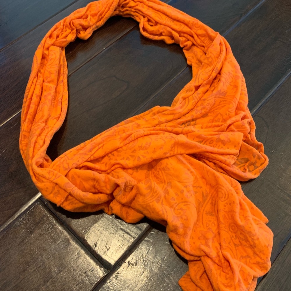 Infinity scarf